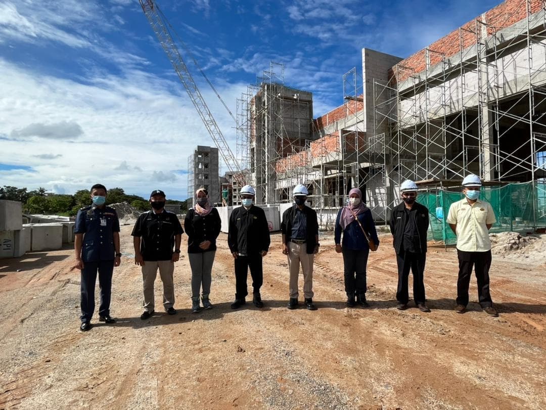 PADANG MAKSIRAT LAWATAN MENTERI