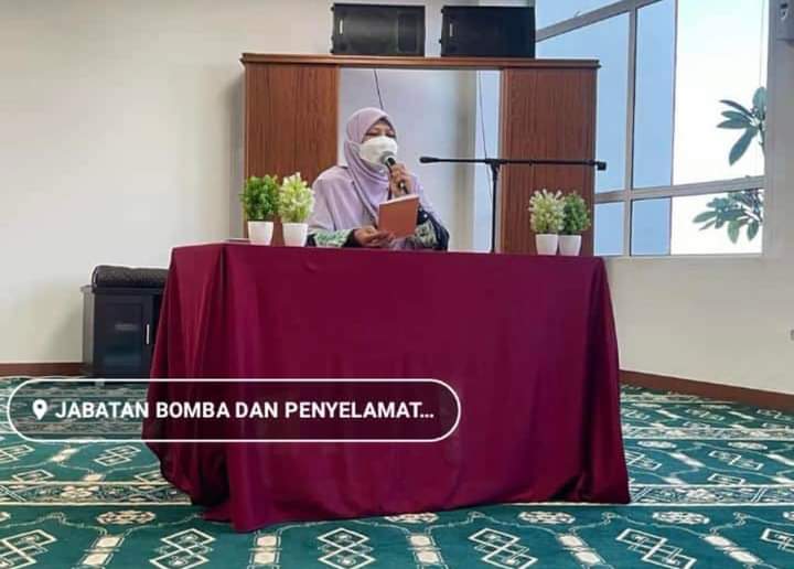 ustazah faridah