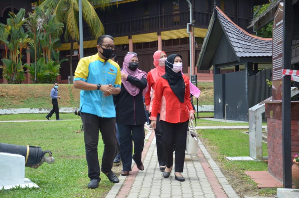 165862797 304529301089432 3984883520582166191 n