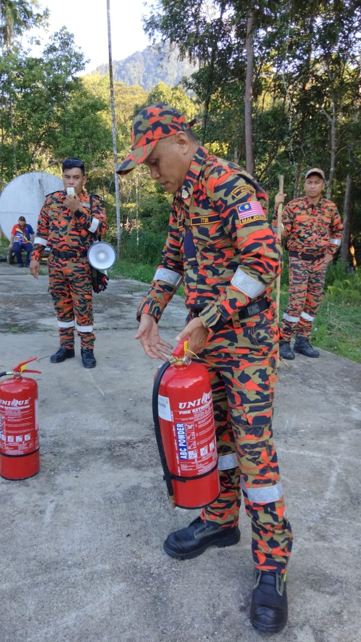 pe4