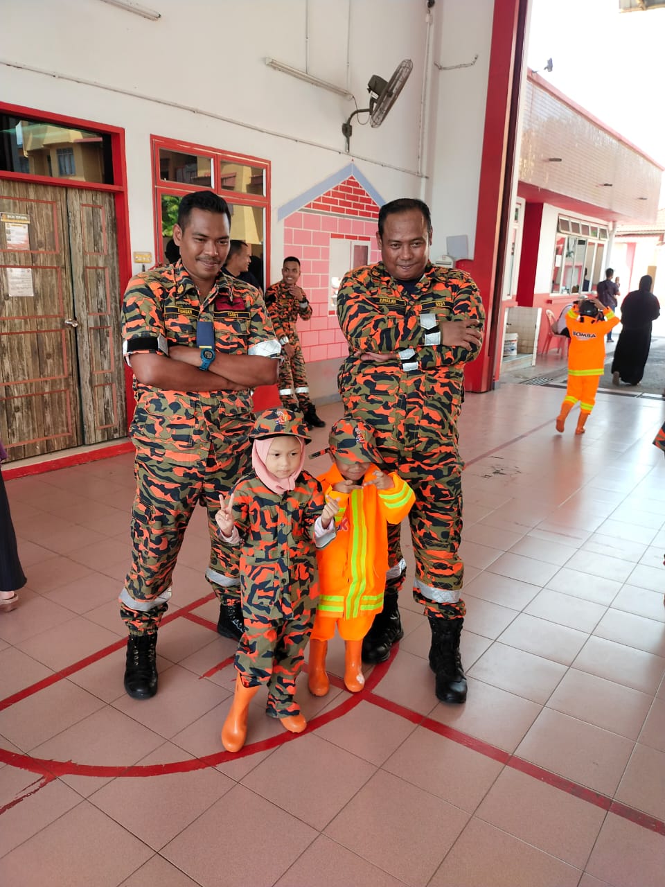 4cfbf388 18b1 4501 8032 b3d3ed4f2076