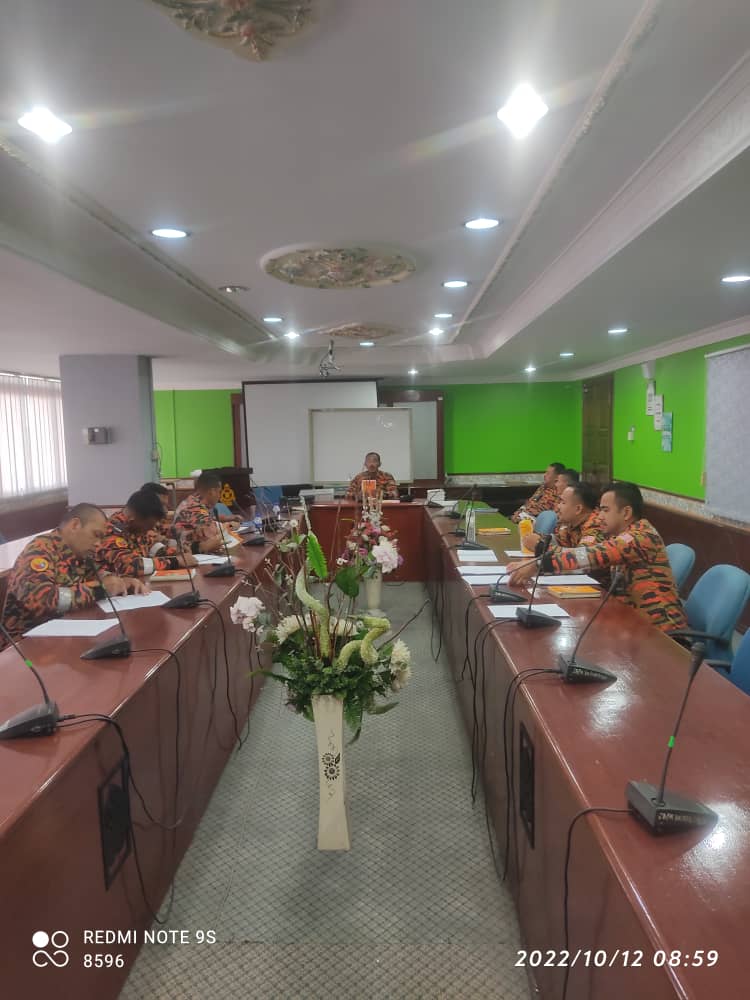 e20f46d1 3271 4810 8037 7b568613fb10