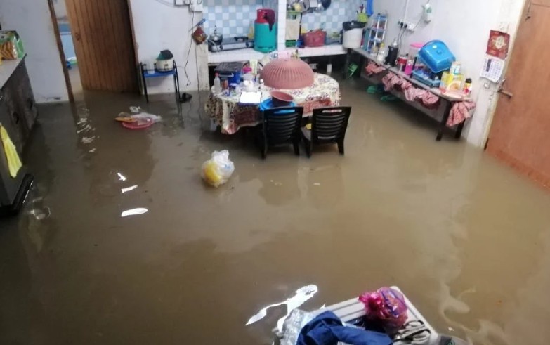 warga emas banjir