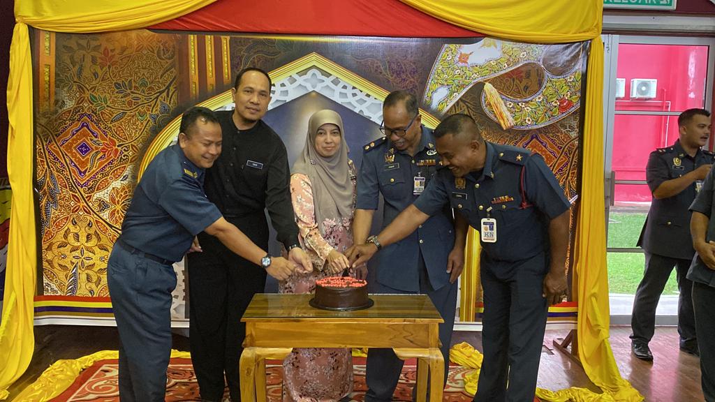 2edd5932 cdd7 42c5 aad3 07030332b412