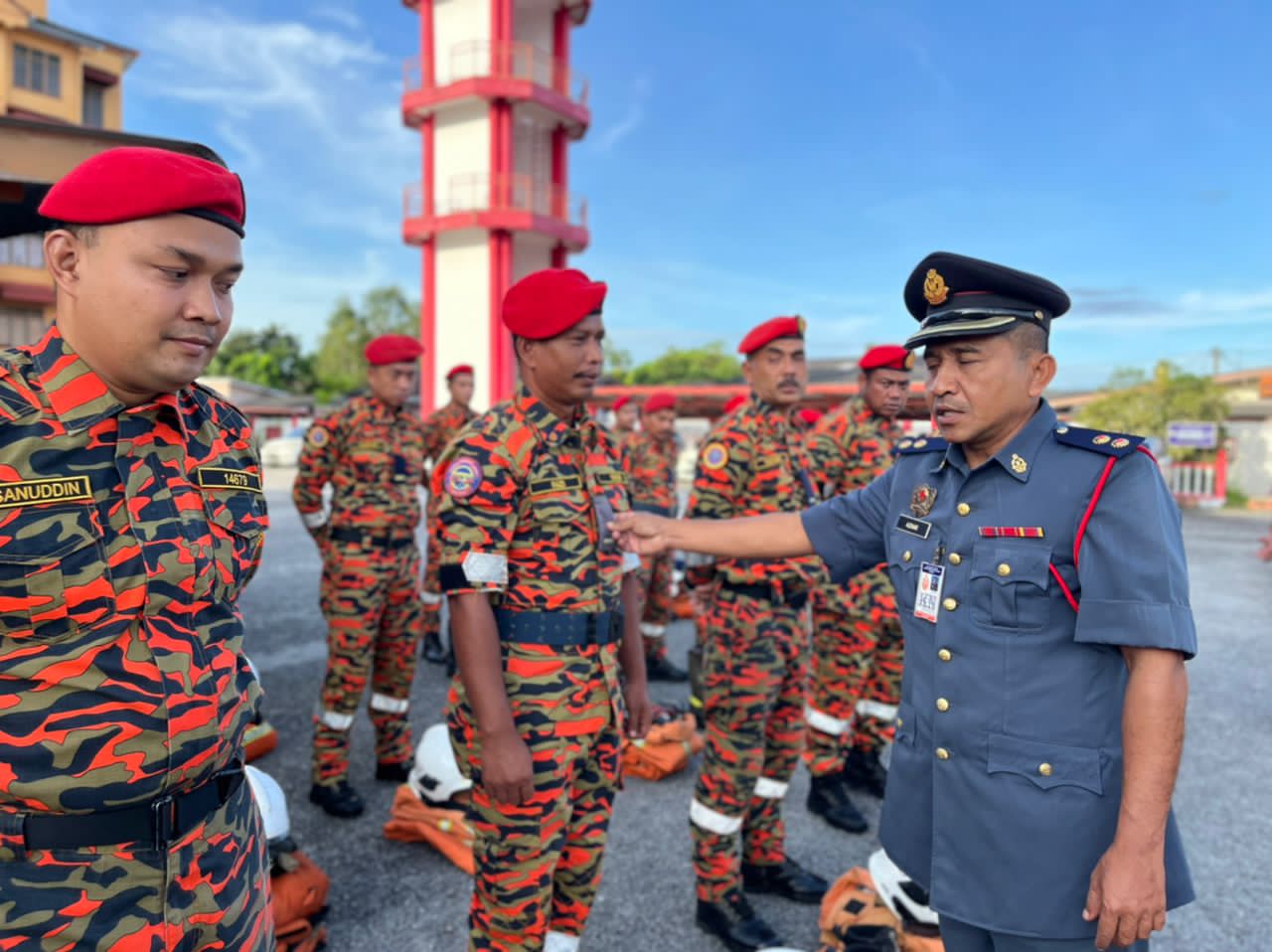 e9546d10 1ea8 432b bbf4 c3c5fd16aebd