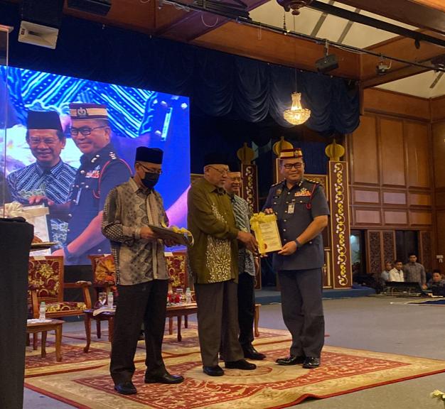 2cdbf524 c602 4817 b20b 17159187731c