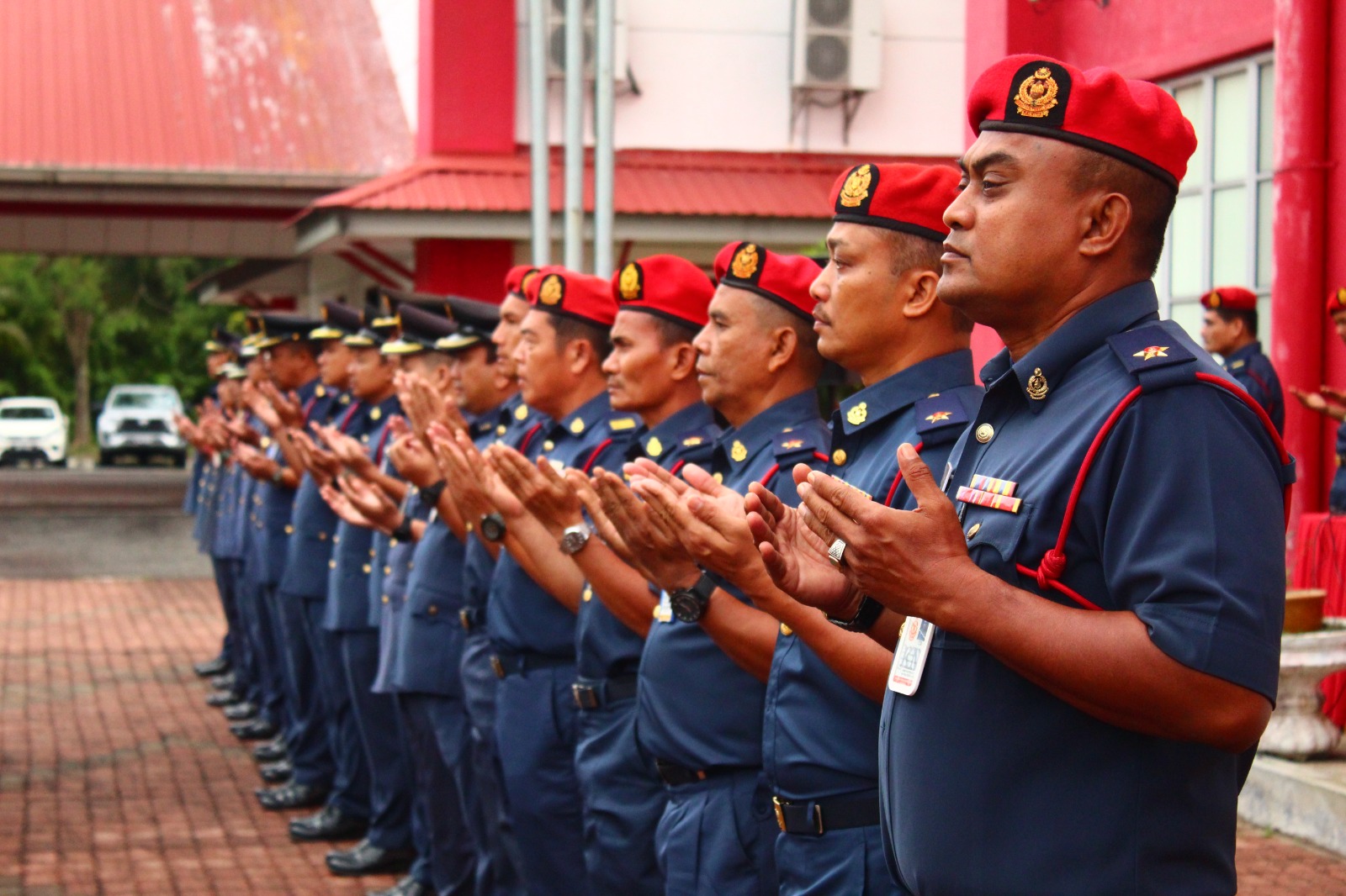 5f4e0bae 5648 49fc a95a fba14c9a7ac7