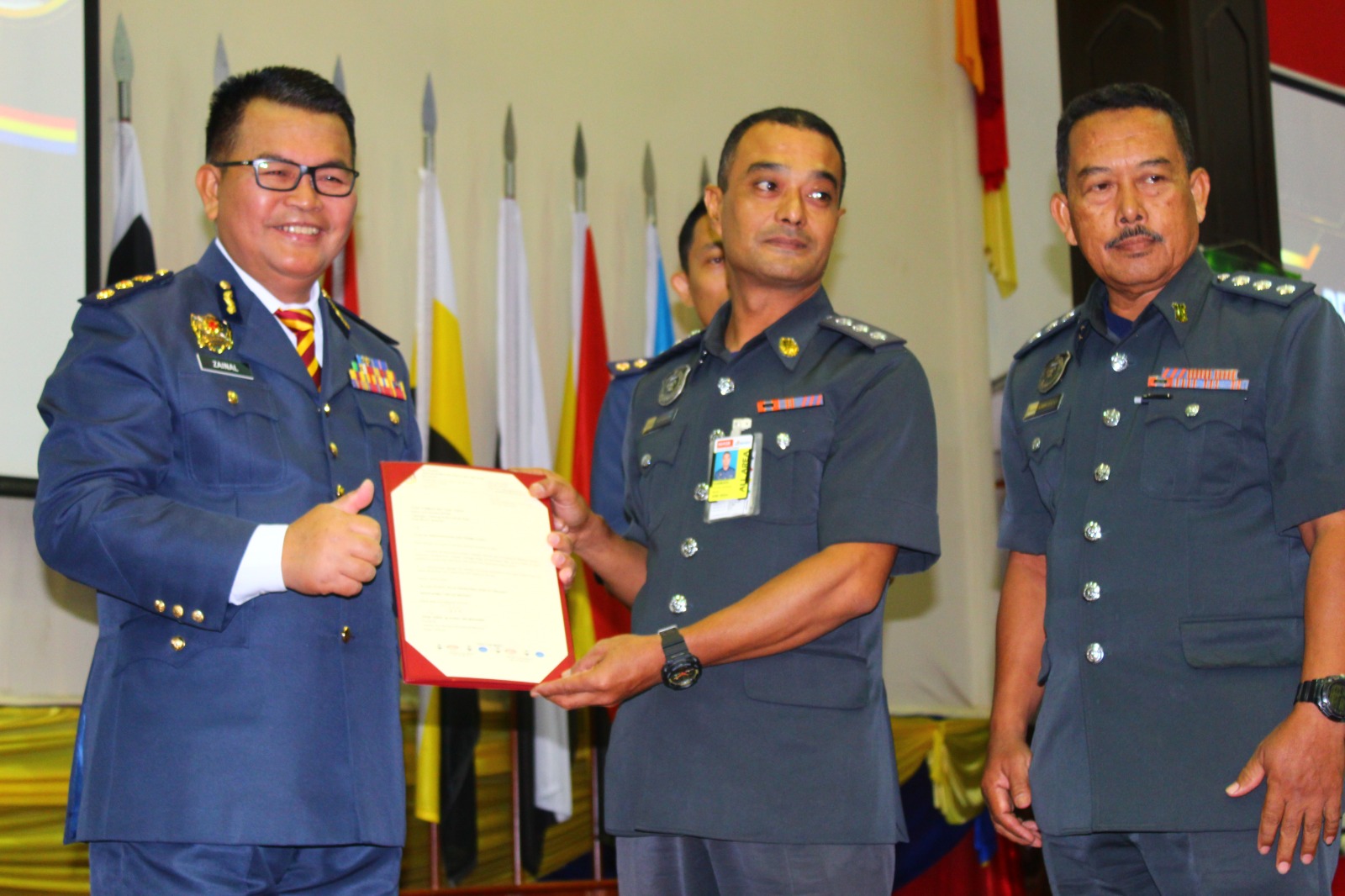 a17c0083 2185 4353 a3d5 7d291b0cb519