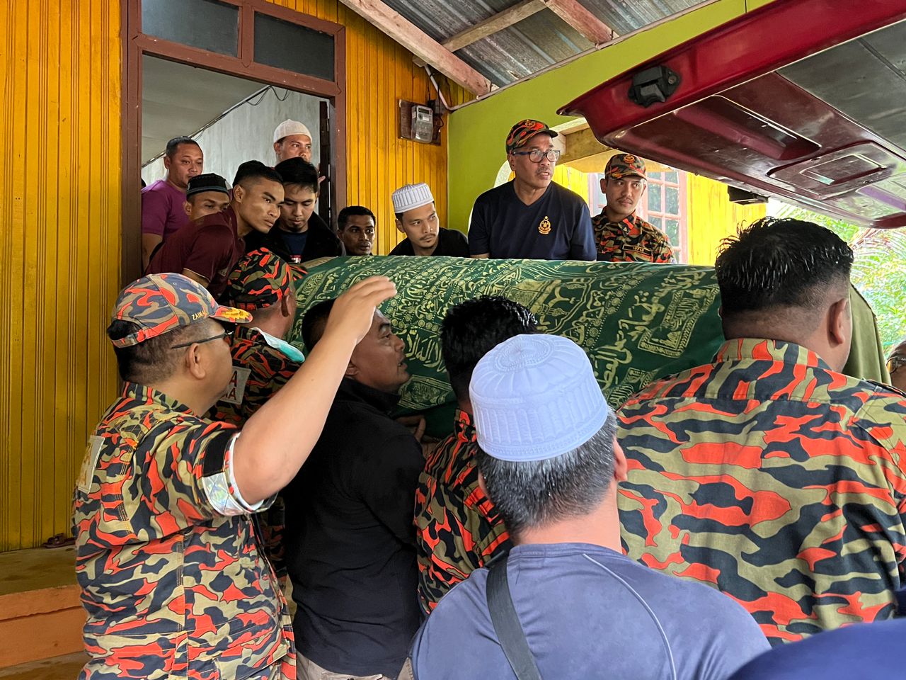 cbef9119 b70e 405e 8a6b a504d01e2815