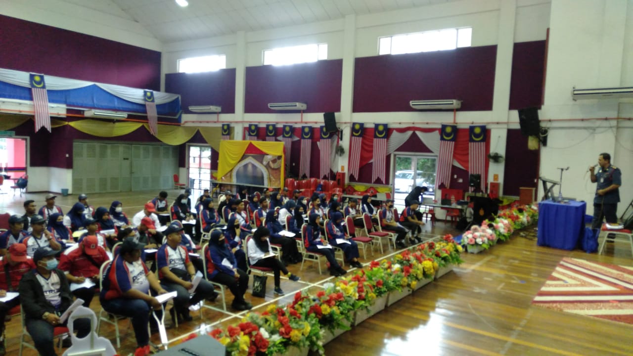 d2fda43a e443 4ae7 9f00 e503ee30589d