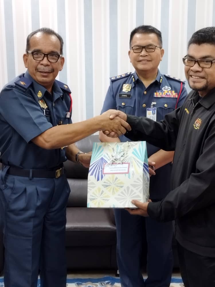 df010e30 3d1b 4512 bbd8 abf0f9ad170d