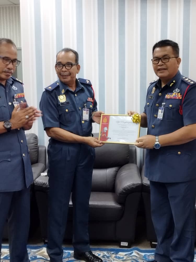 e411c3e7 d3a2 4d26 ac47 ed4159012a0d