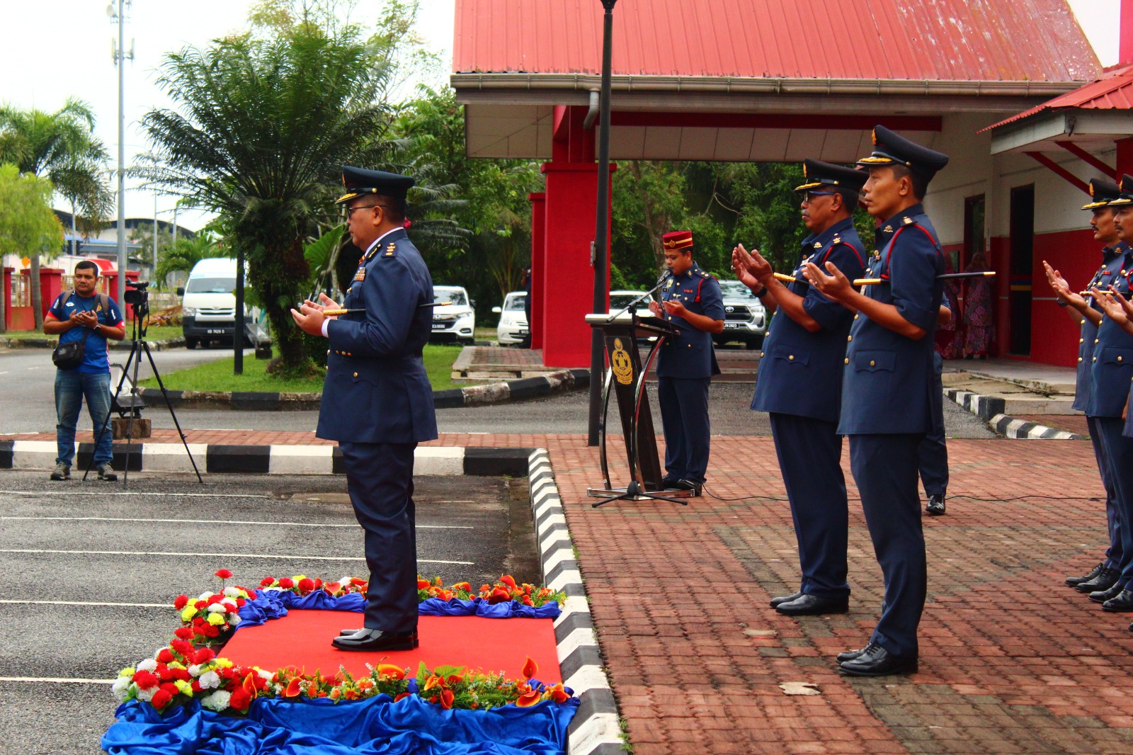 f087e6aa 86e8 4982 8b6c 3cb3551f122b