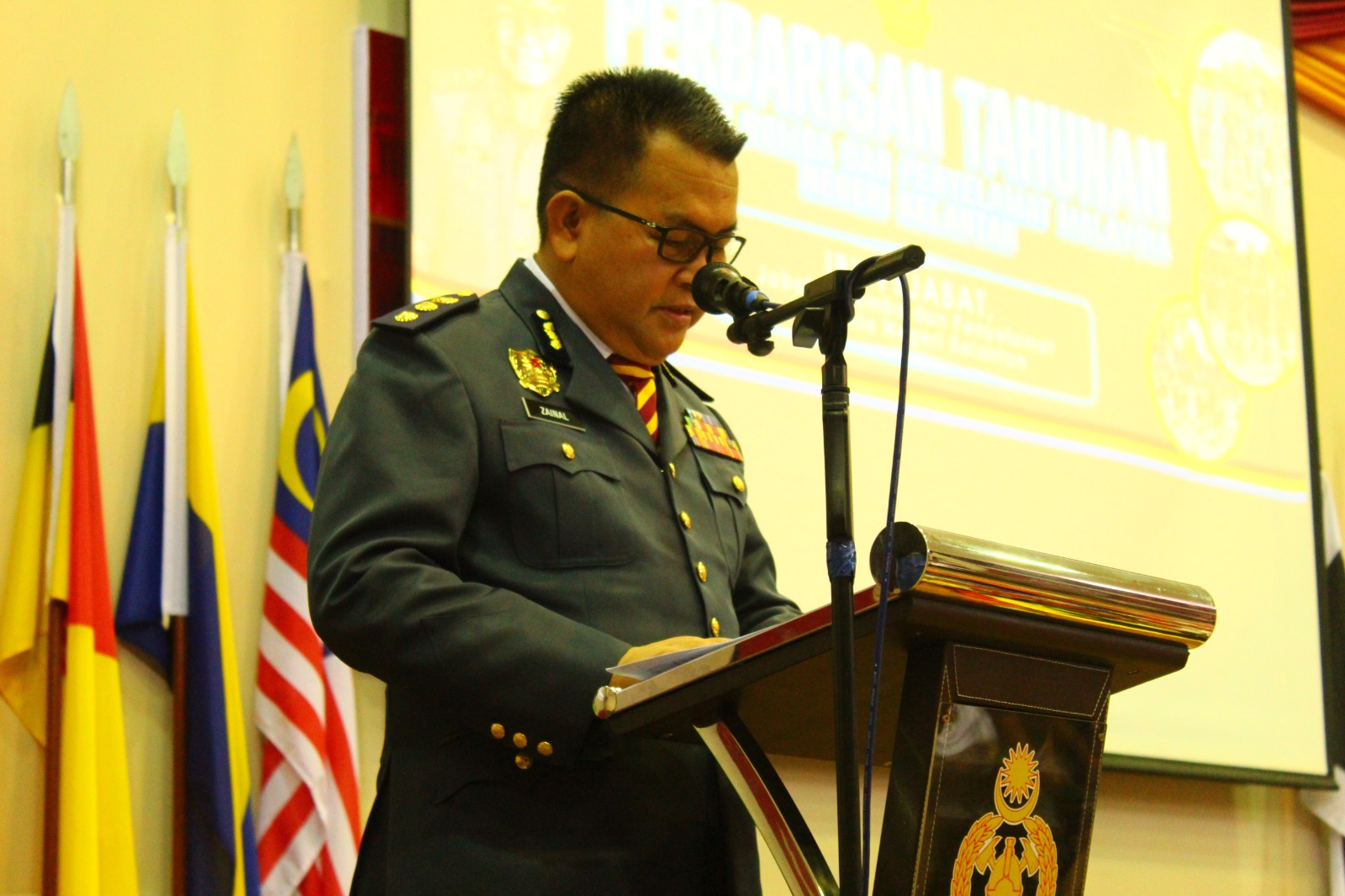 f311ebaf ff96 480f 814c 78054e37afe6