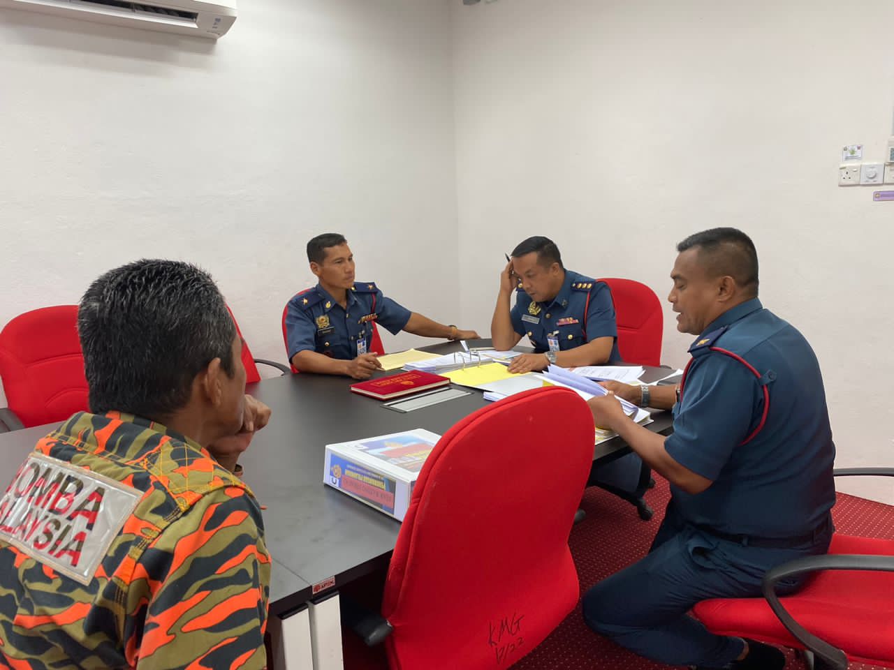 465f4c5b 6d9b 4786 9029 de31068dbb2f