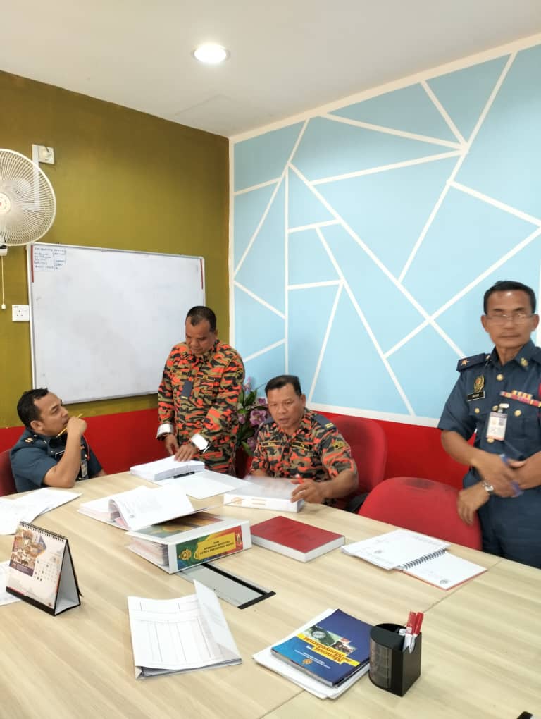 5d105080 b4fd 4696 929d 90a0bac381ef