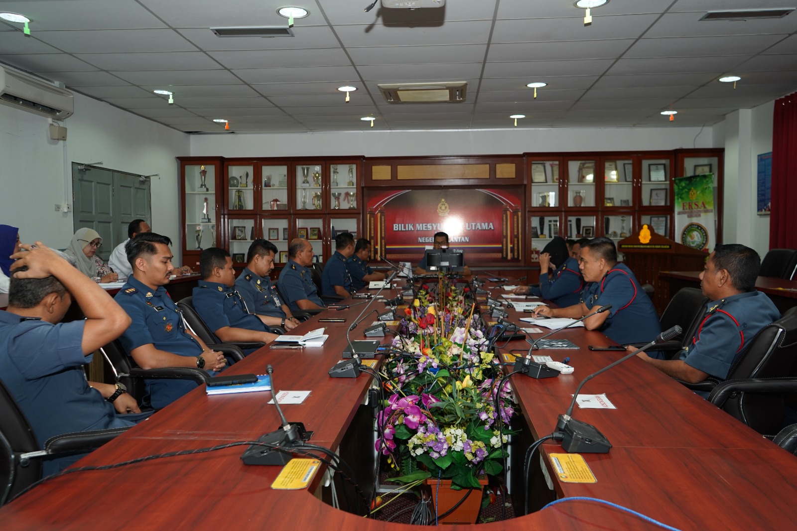 5f2049f8 3cde 4911 82bb e088c3bd9c9d