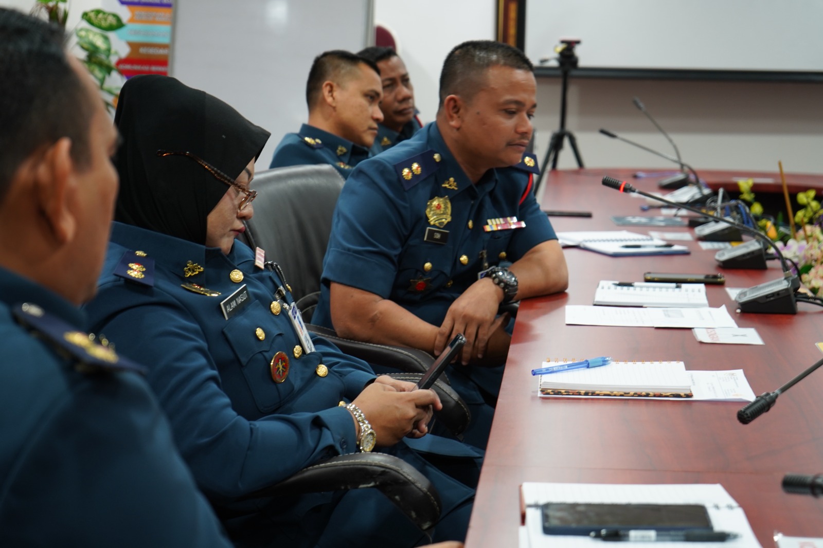 ed42b767 0611 46db 8085 69825e4f5aa2