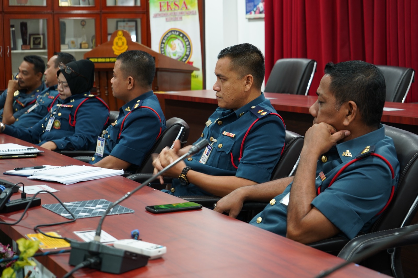 ee64e2d1 610b 4350 8c42 a2f34c834b03