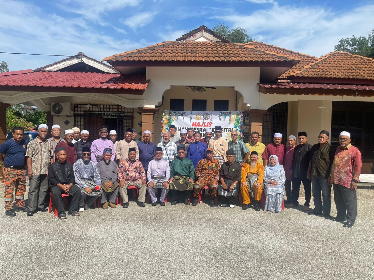 348314444 638103914443644 38445383875018746 n