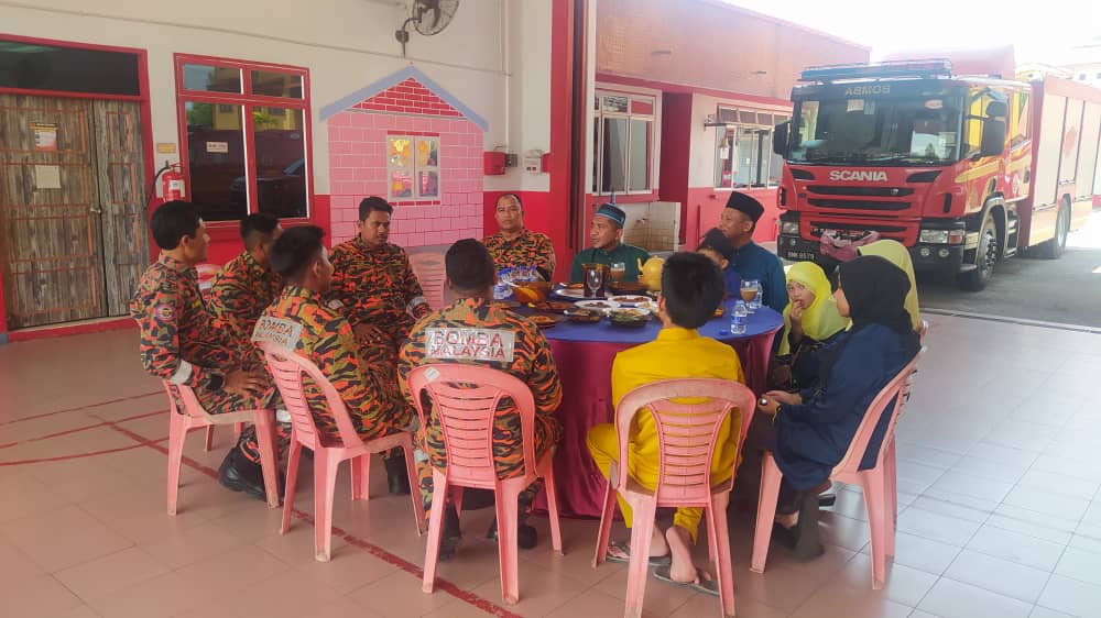 8ca68ca2 da16 408d 9a60 0ae1e3ffb4d4