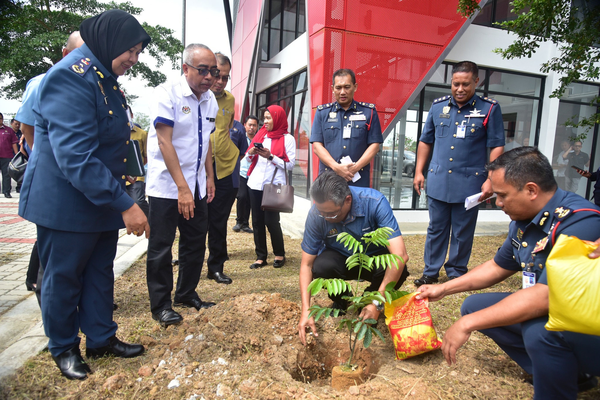 351152125 1438564753578869 7911258567716655335 n