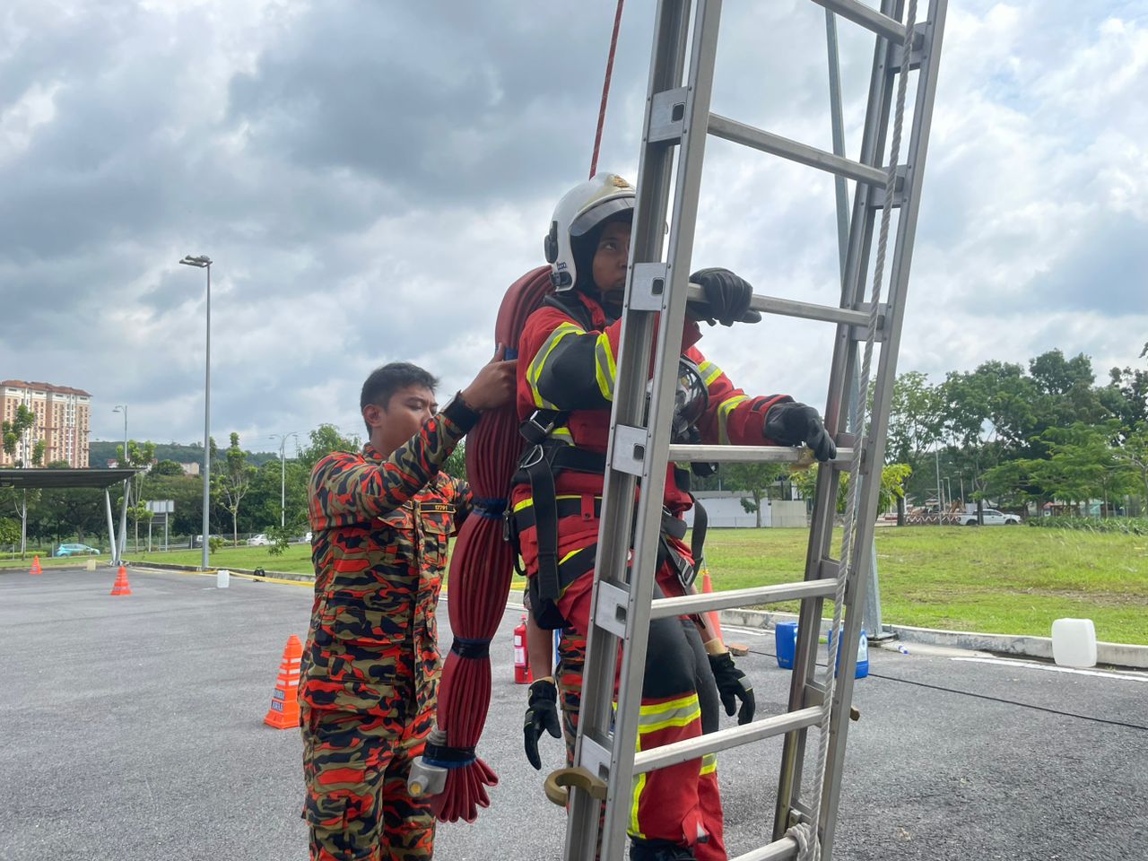 362212928 660682336088913 970593008968393875 n