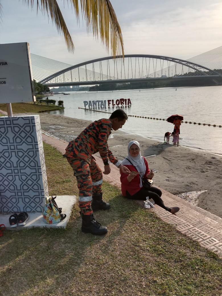 90deaf89 8761 4bc3 a893 b47364625d7e