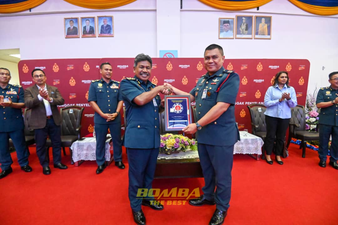 c486f1ff 61b0 4b5c b975 0e7d498a0070