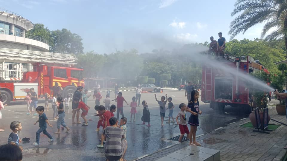 c8bbd820 f32c 4338 b0d2 129f54c2028a