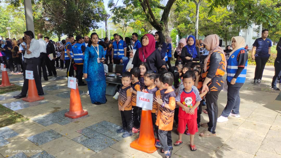 d0e3e178 e730 4d8e 962b 8d86738ec619