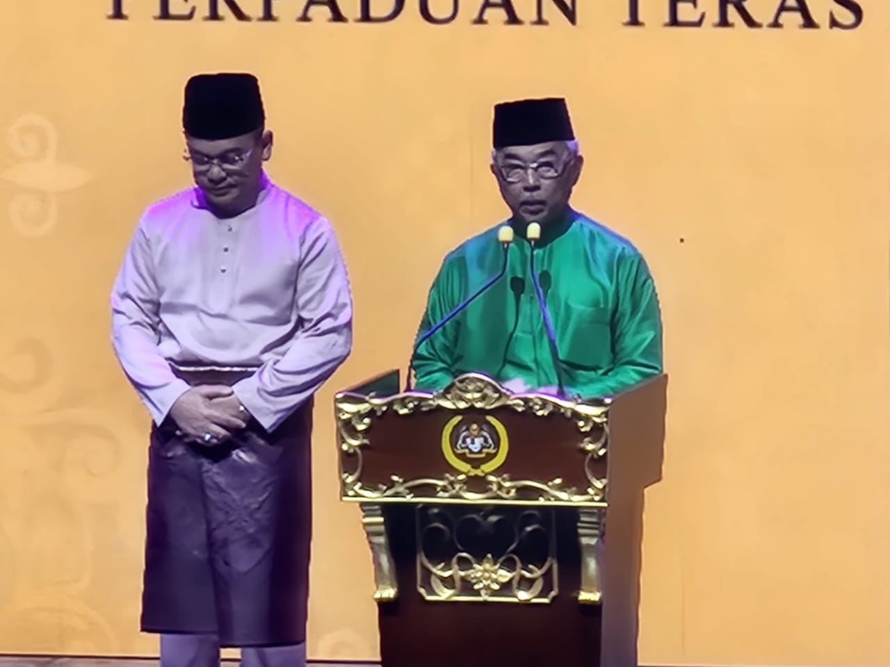 d85bf561 296b 40ff 920d 5f7f4551e059