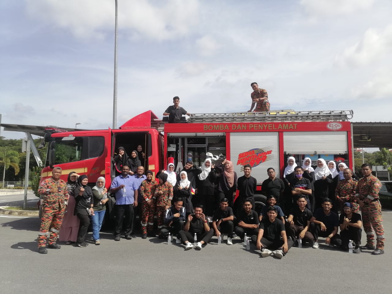 d9dec93f 2688 4863 b700 d7ba07d1cf14