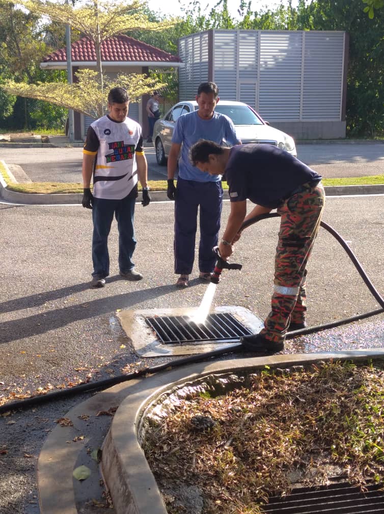 f8b02504 2459 43bd 9986 48397602e848