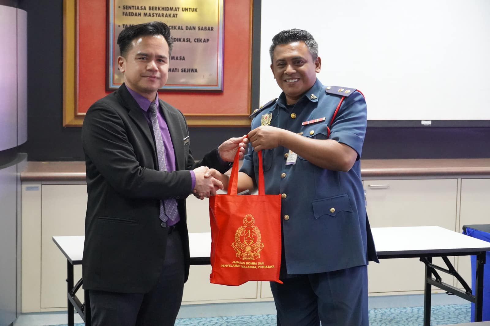 379543329 694202416070238 4234783528891813167 n