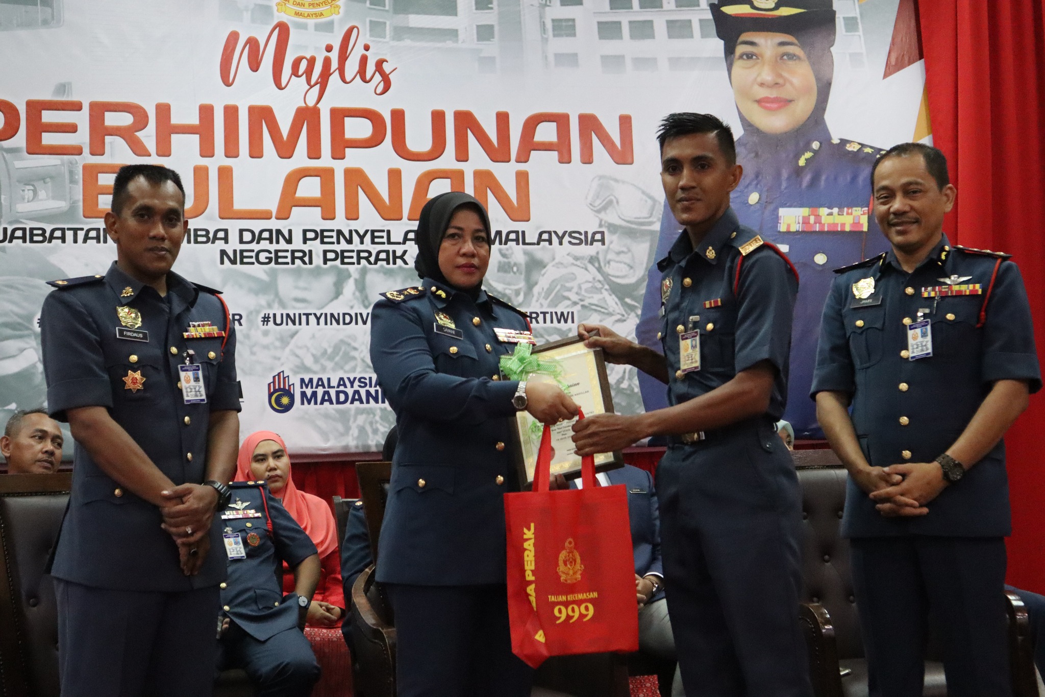 himpun10