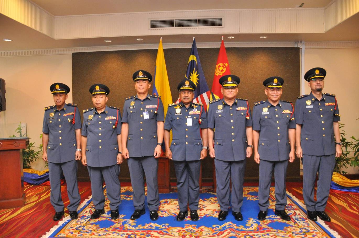 1414142001625635972742137 n