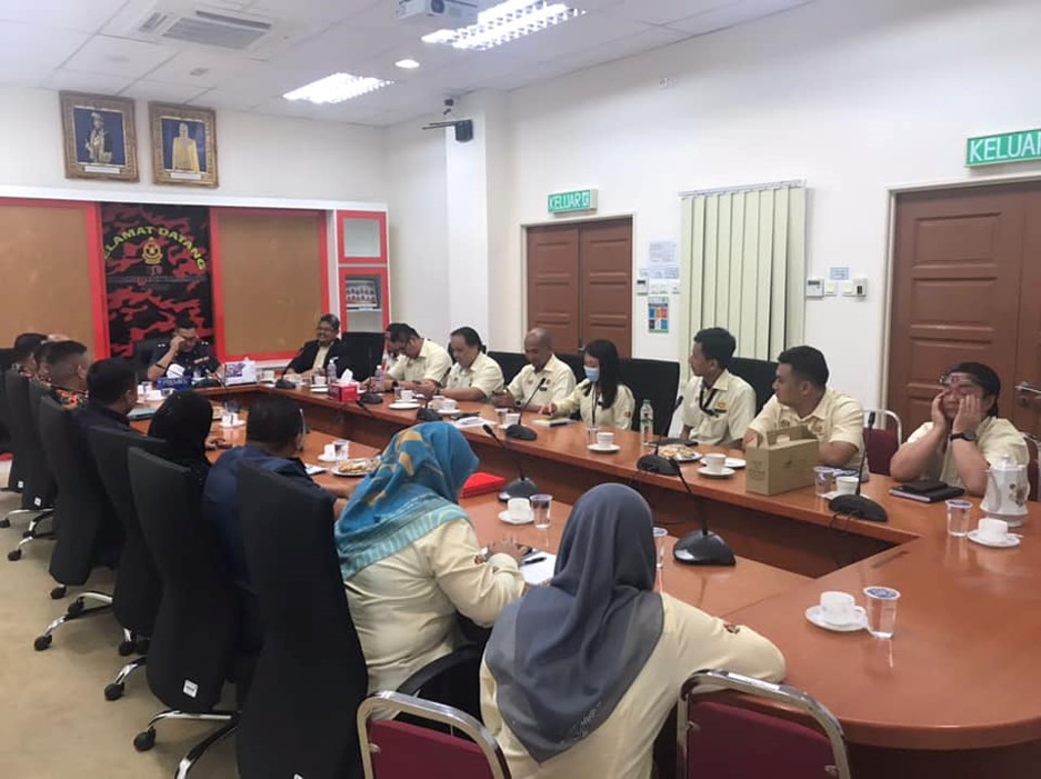 161616162001625635972742137 n