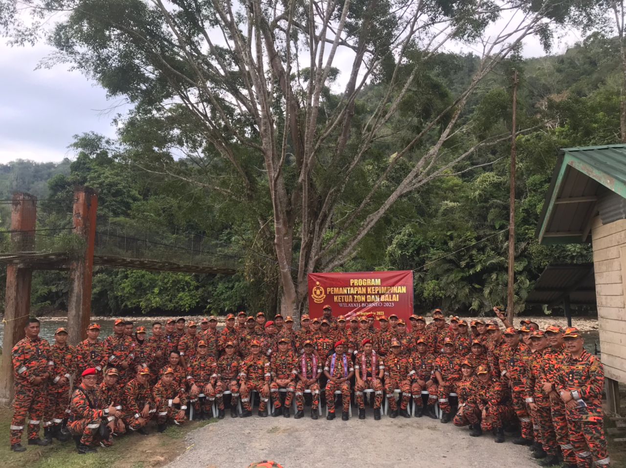 2121212001625635972742137 n