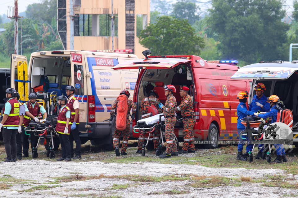 393590877 643122944670944 6443478445877422445 n