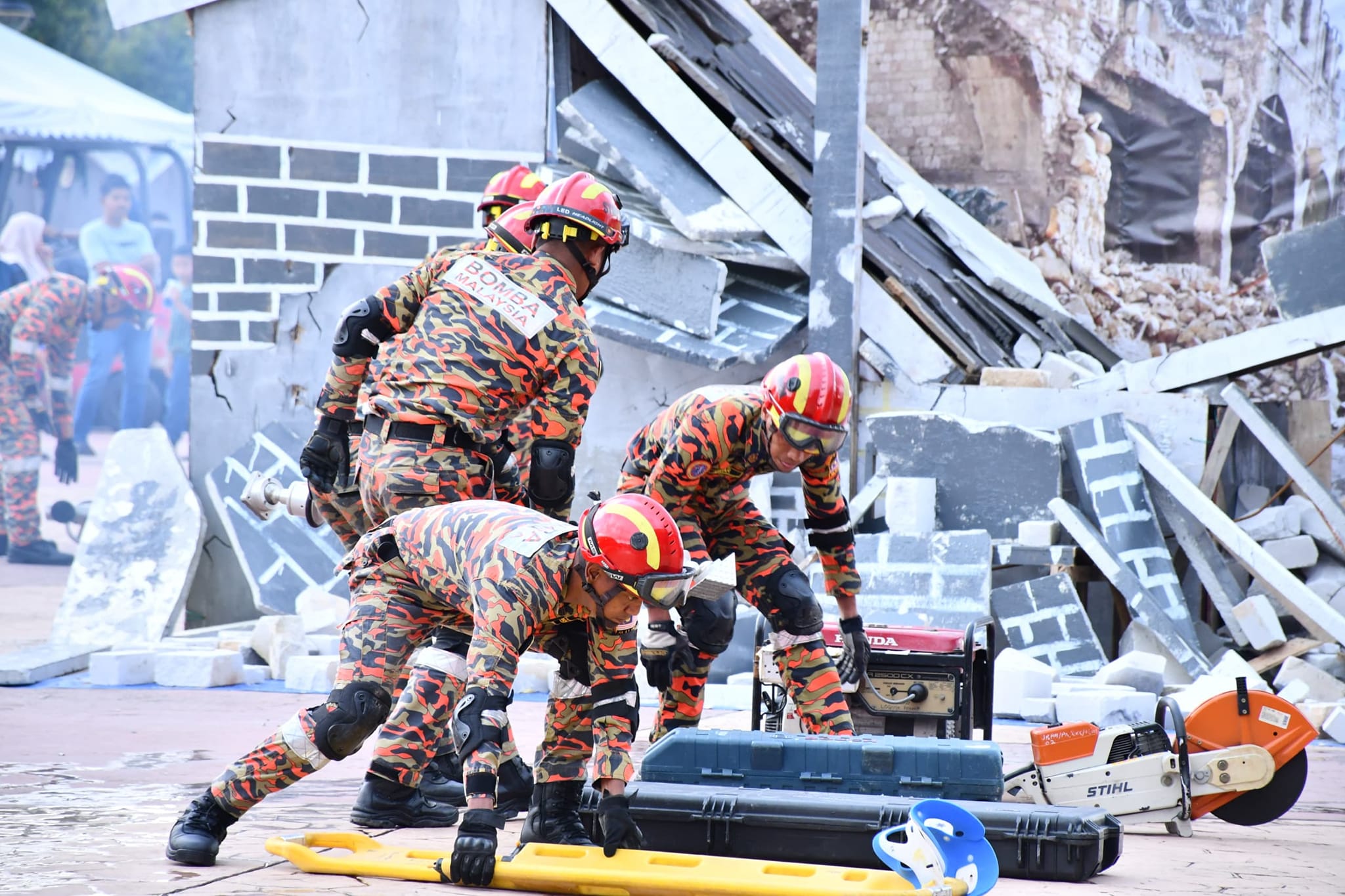 karnival12