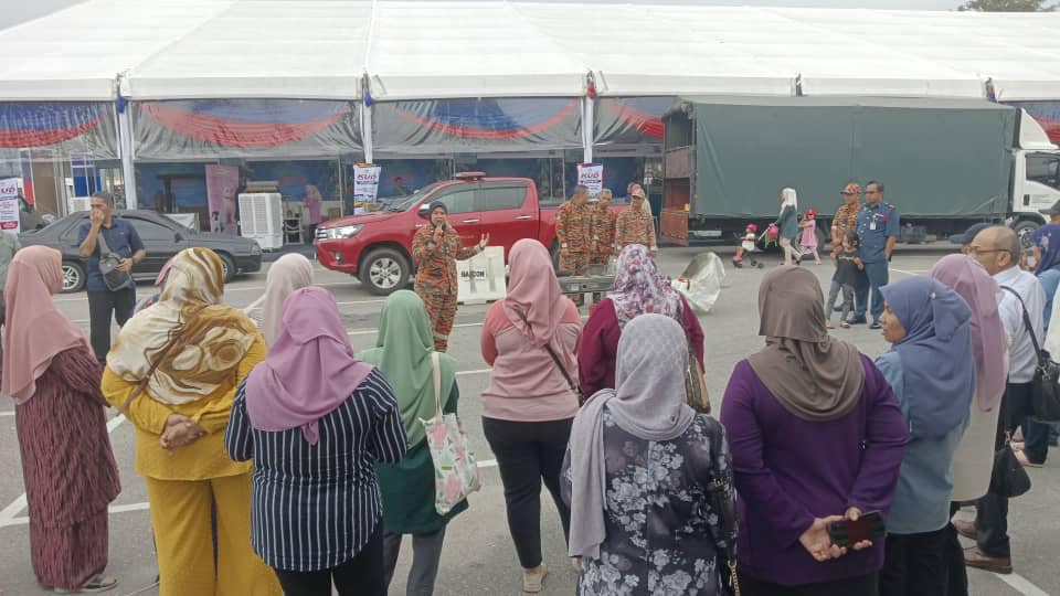 404527006 732744358882710 20449596278