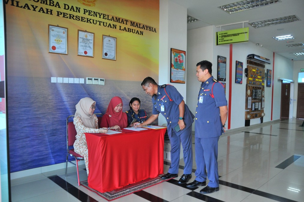 270027001625635972742137 n