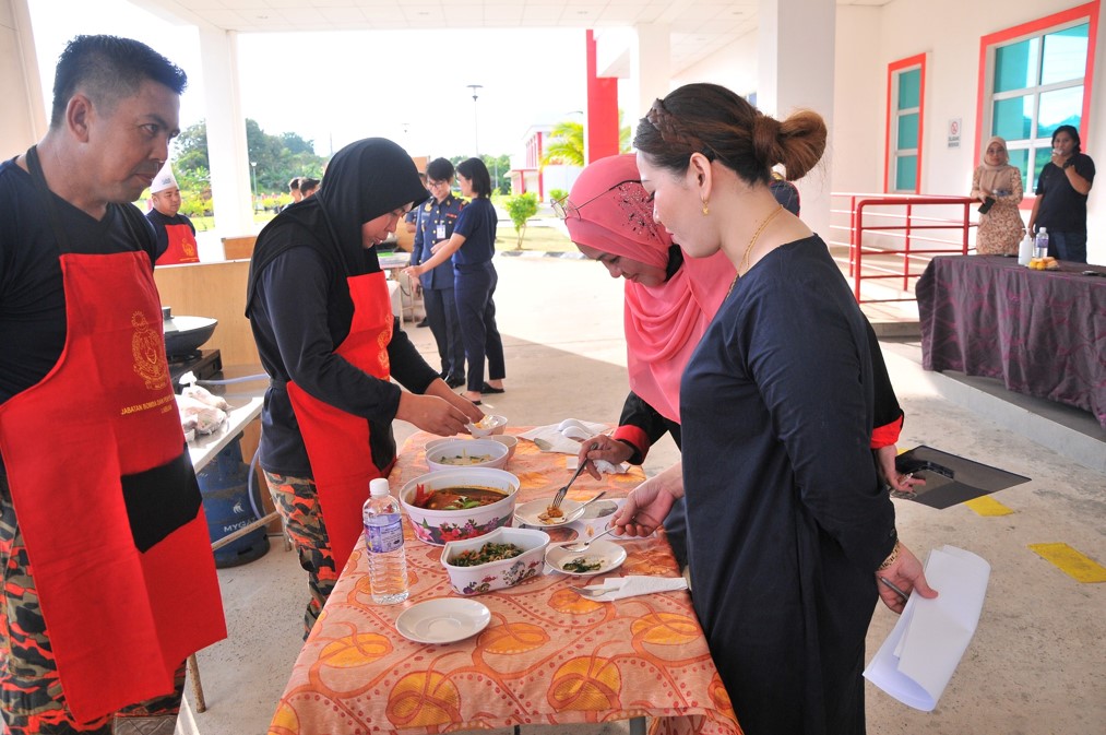 300030001625635972742137 n