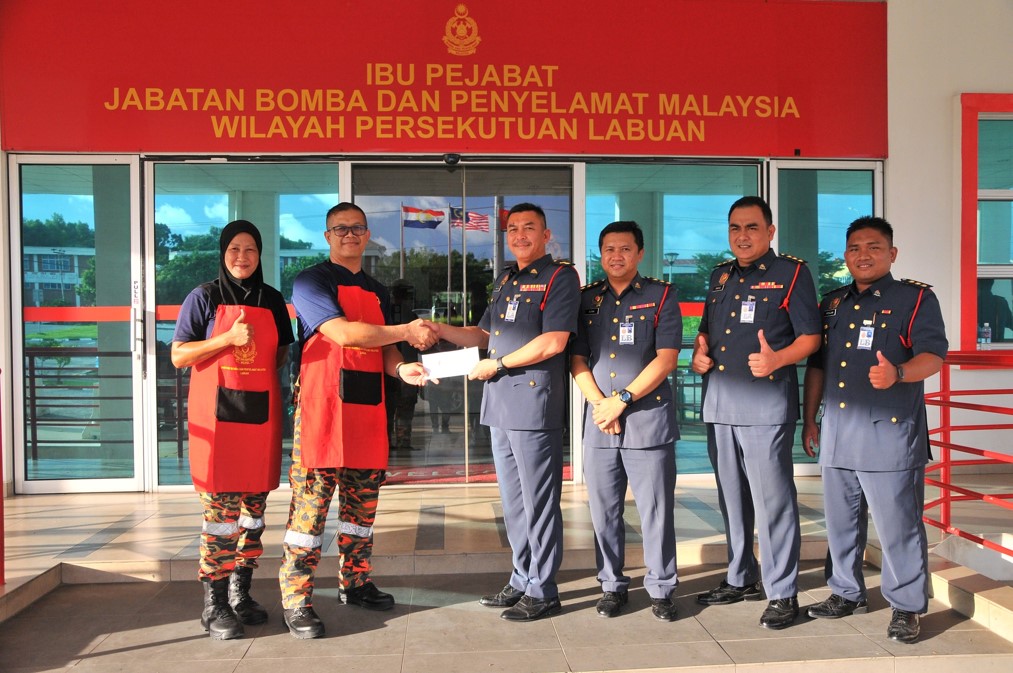 330033001625635972742137 n