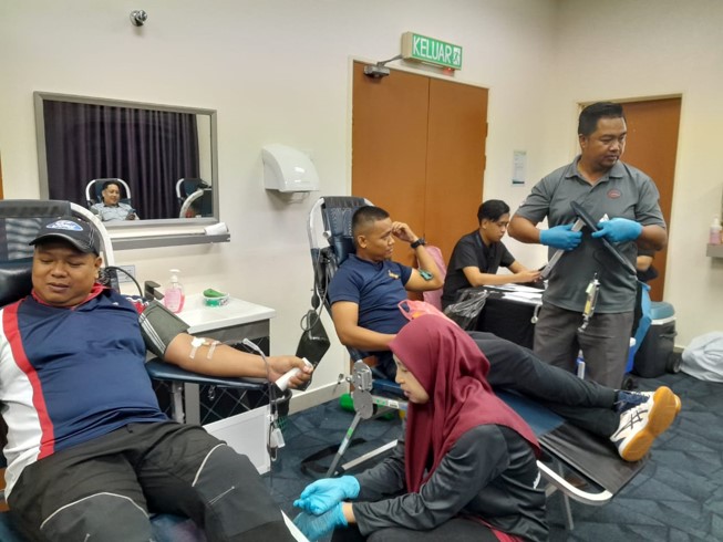 1000010001625635972742137 n