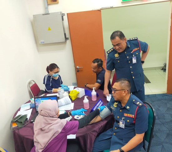 9900990001625635972742137 n