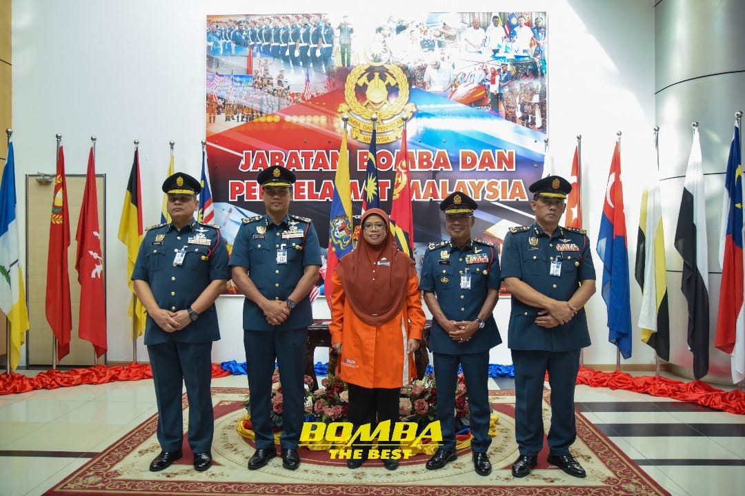 LAWATAN KERJA RASMI YB TIMBALAN MENTERI KPKT KE IBU PEJABAT JBPM