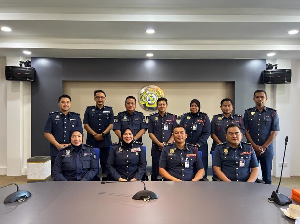 1700017001625635972742137 n