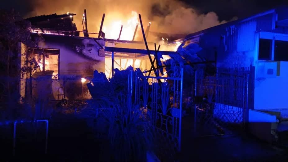 2 RUMAH TERES DAN TADIKA TERBAKAR SEORANG REMAJA LELAKI MELECUR